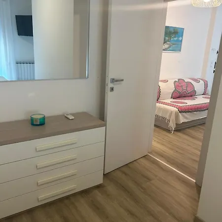 Kb A Due Passi Dal Mare - 5 Posti Letto Appartamento Lido di Jesolo
